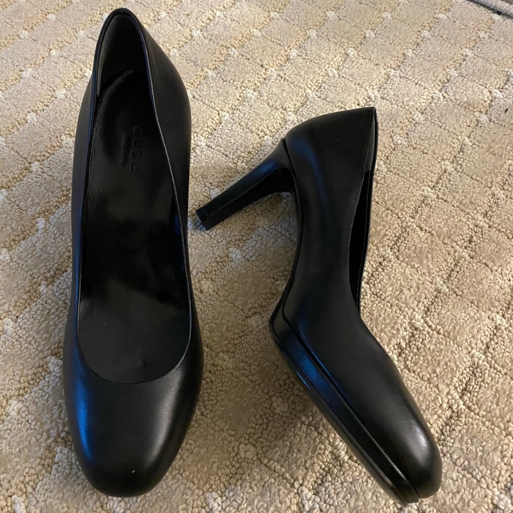 NEW Gucci Pumps